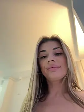 IsabellaEtthan live sex cam