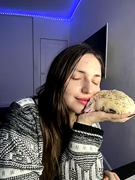 SweetBeeQueen live sex cam