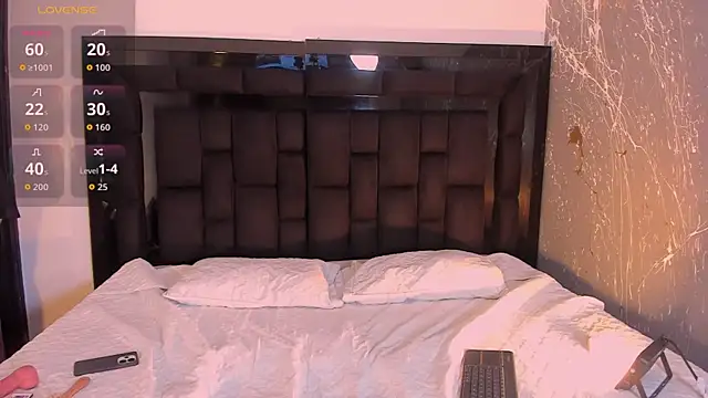 JanneBlossom_ live sex cam