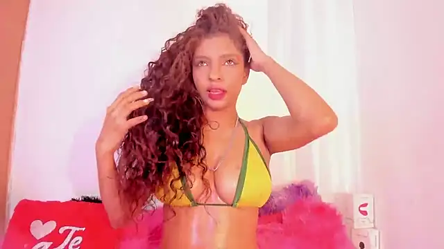 MiaKirshner live sex cam