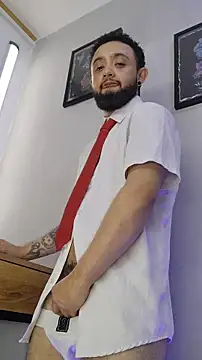 Noah_devil_ live sex cam