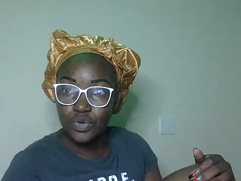 Sexy-suzy live sex cam