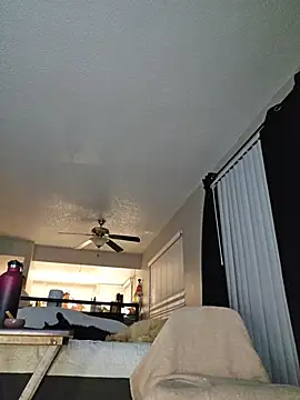 honeeyyy_pot live sex cam