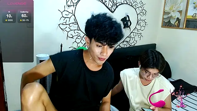 WildestTwink live sex cam