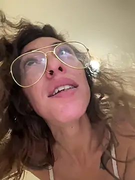 Amani_thewolf live sex cam