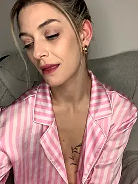 Bellalolahot live sex cam