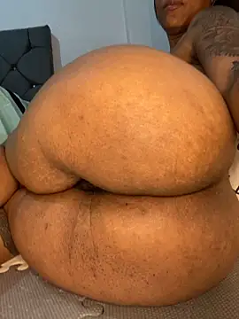 Charlotte_bronxxx live sex cam