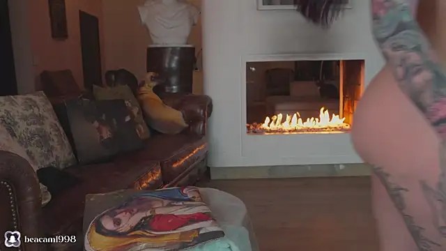 nuryforerogh_ live sex cam