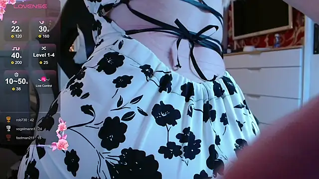 dominyantrix live sex cam