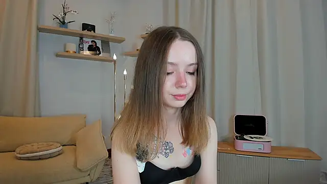 DominikaElis live sex cam