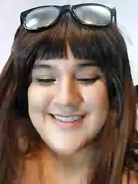 ItsNaiixa live sex cam