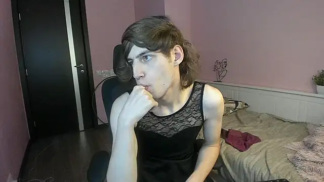 AvenGlow live sex cam