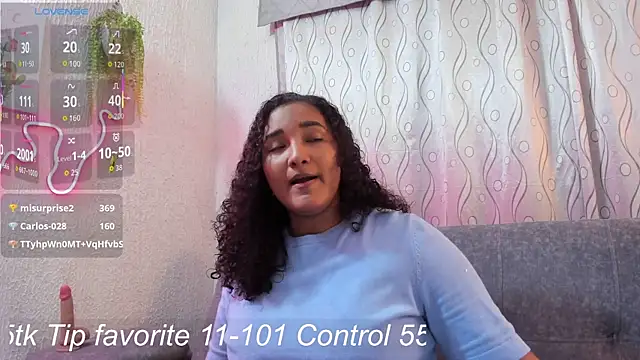 samanthaeliott22 live sex cam