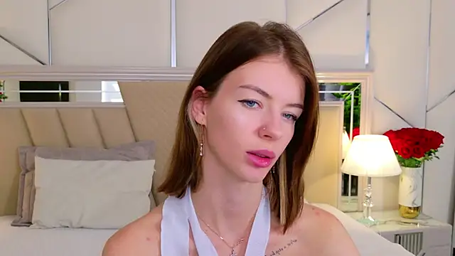 MeganMour live sex cam