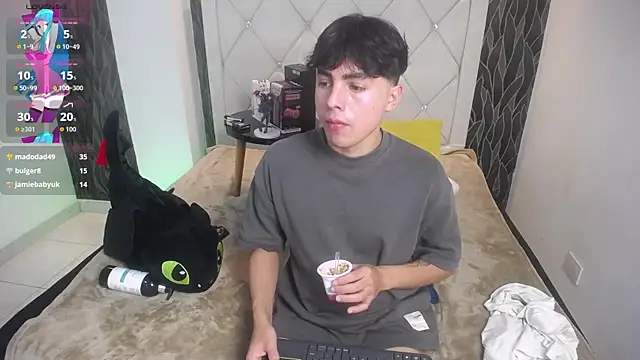 Samu_FoXXX live sex cam