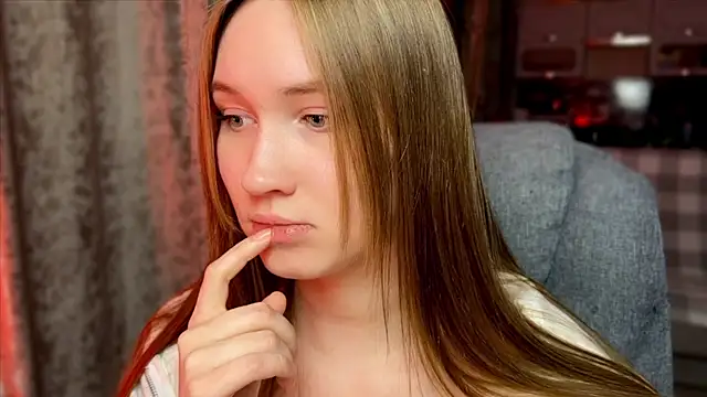 ChloeMillerMeow live sex cam