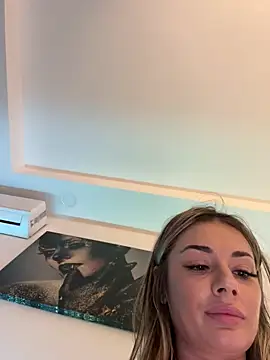 IsabellaEtthan live sex cam