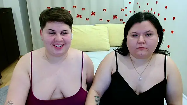 BeckyAndHellen live sex cam