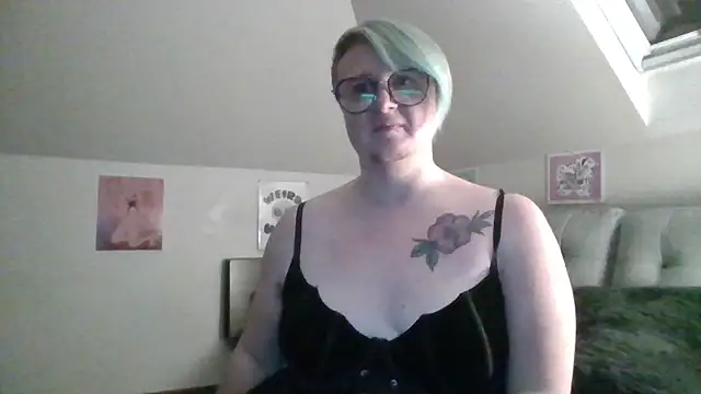 queerlyjaz live sex cam