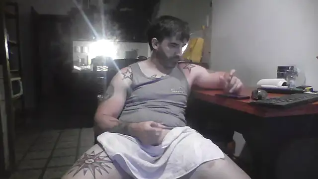 ozzypsico13 live sex cam