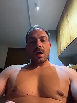 Adventurehotman live sex cam