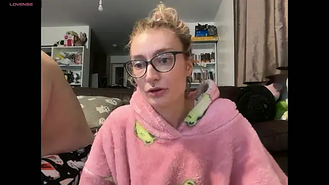 harleyblair live sex cam