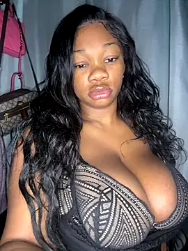 CharismaaBanx live sex cam