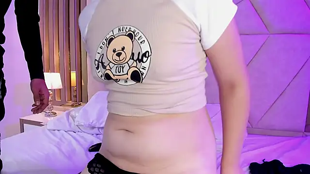 isa_Leo live sex cam