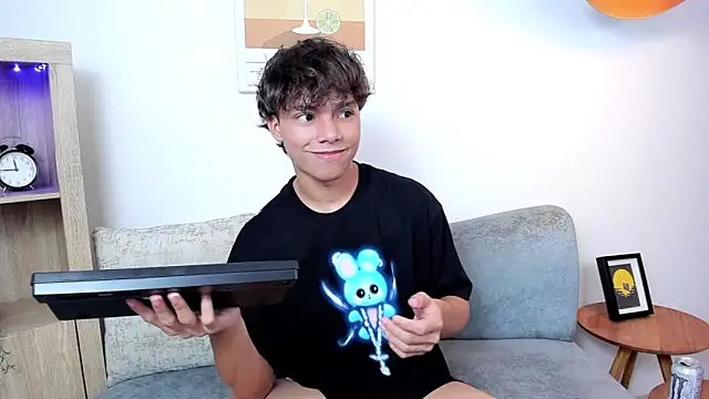 Honeymoon_sariel live sex cam