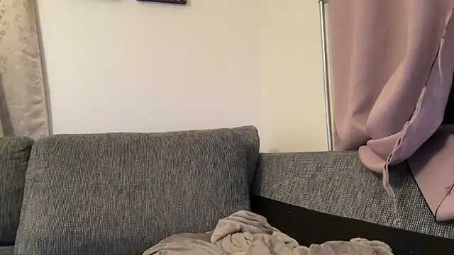 cumwithmee3 live sex cam