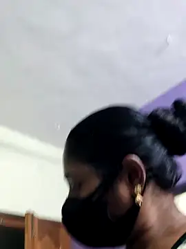 laxmipriya143 live sex cam