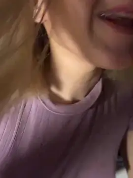 SweetBunnyGF live sex cam