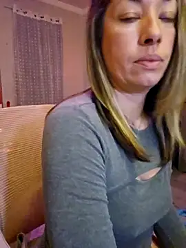 _NinaLuvSins_ live sex cam