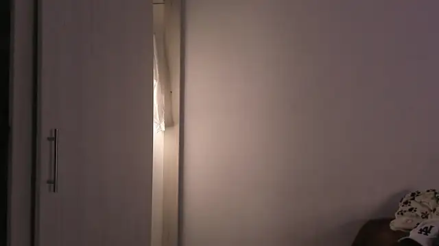 LauMiller live sex cam