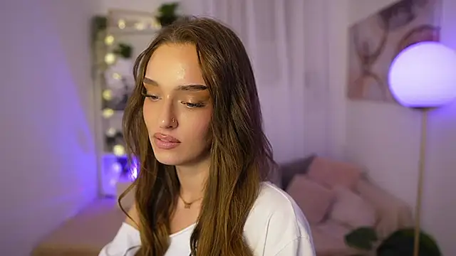 Clara_Nia live sex cam