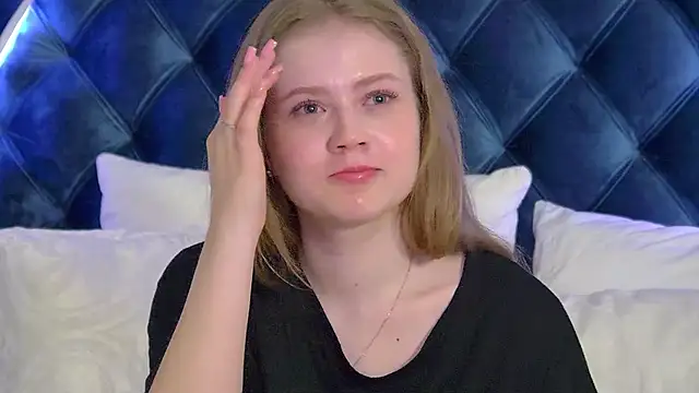 SelinSwarovski live sex cam