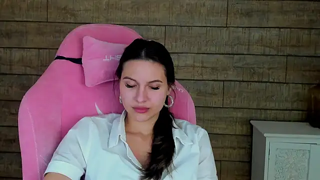 AlisaVersailles live sex cam