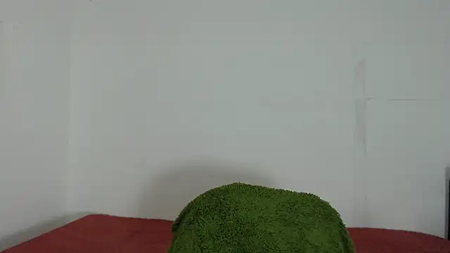 marilynbeautifullyhairy live sex cam