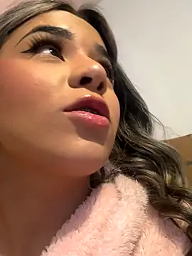 Tiana_saenz live sex cam