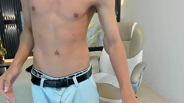 NicolasFerrer18 live sex cam