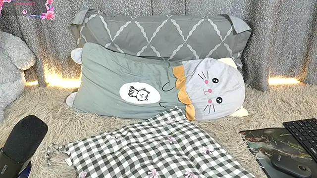 petite_paola live sex cam