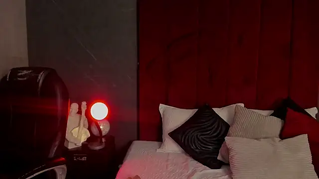 GinebraBelucci live sex cam