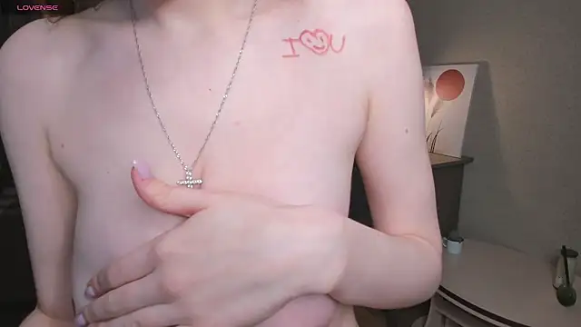 OdellaFrake live sex cam