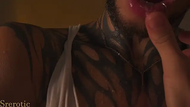 _srerotic live sex cam