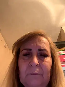 Irina2909@xh live sex cam