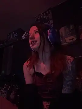 MissMidnightUK live sex cam