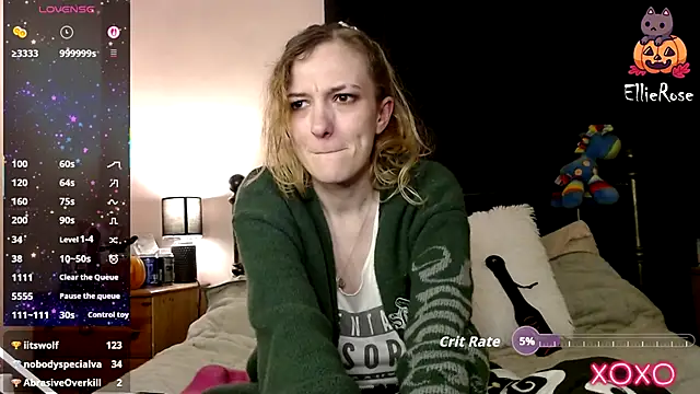 EllieeRose live sex cam