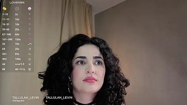 tallulah_levine live sex cam