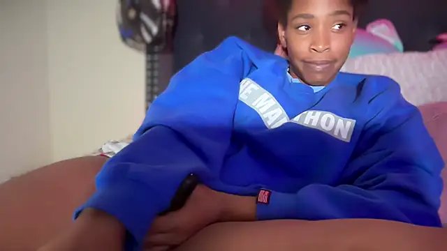 Cum2Charm live sex cam