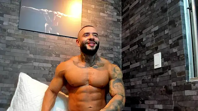 BruceDallas live sex cam